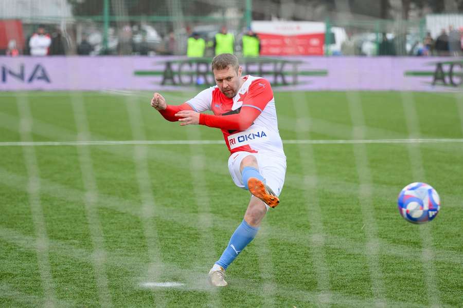 Mistr Evropy bojuje o postup v 8. lize. Je to tady jak v seriálu Okresní přebor, usmívá se Piták Mistr Evropy bojuje o postup v 8. lize. Je to tady jak v seriálu Okresní přebor, usmívá se Piták