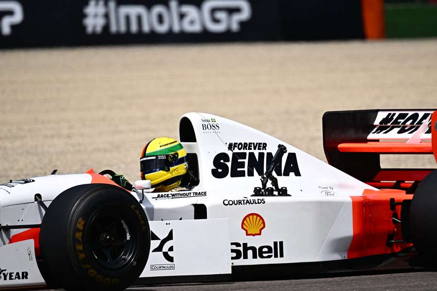 Monopostul cu care Senna a câştigat titlul mondial în 1990 va reveni pe pistă în Brazilia