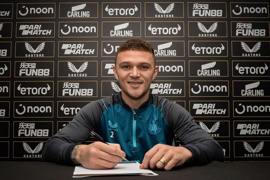 Oficial: Kieran Trippier renova com o Newcastle até 2025