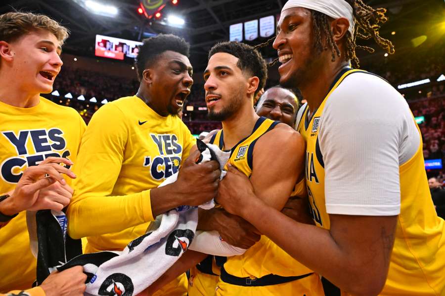 Indiana Pacers celebrate Tyrese Haliburton's game winner to beat the Cleveland Cavaliers