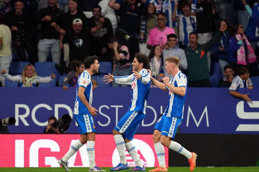 Leandro Cabrera celebrando su gol