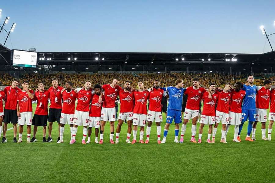 Hapoel Tel Aviv celebra passagem ao play-off Hapoel Tel Aviv celebra passagem ao play-off