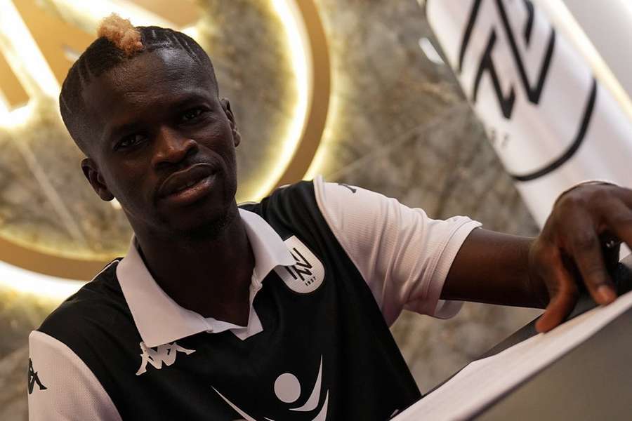 Sacko assinou pelo Neftchi