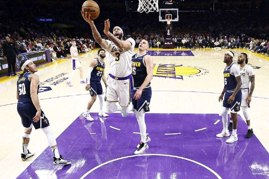 Anthony Davis et les Lakers gagnent un sursis.