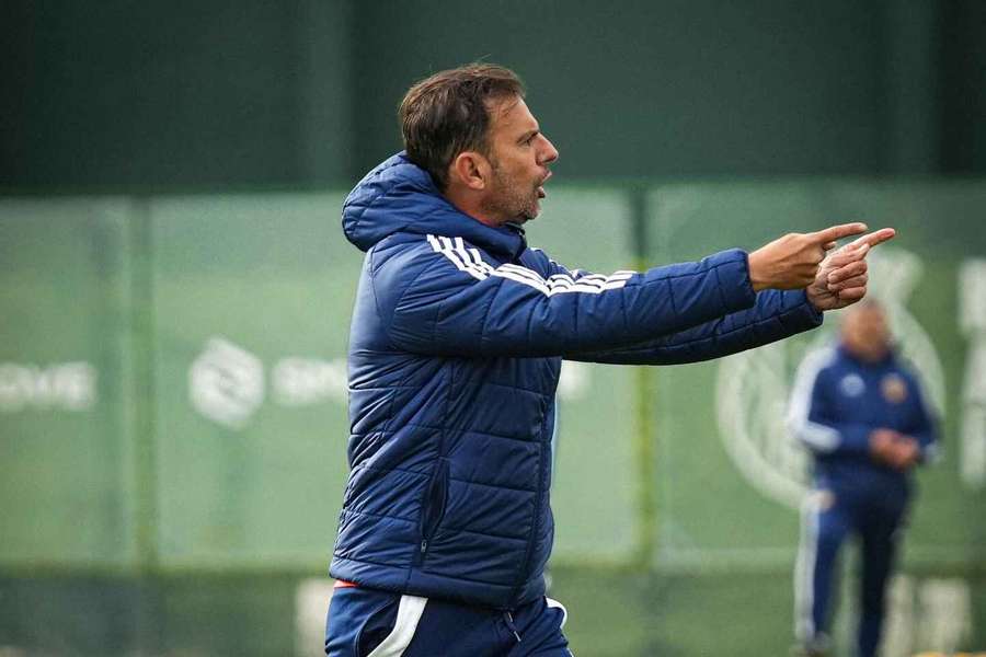 Sotiris Silaidopoulos no treino do Rio Ave