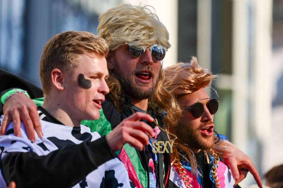 Die Mainz-Profis Burkardt, Zentner und Widmer beim Rosenmontagsumzug