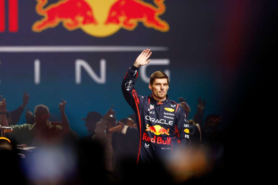 Max Verstappen não teve uma receção amigável em Londres