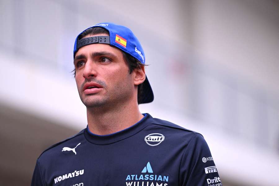 Sainz ne change pas de position.