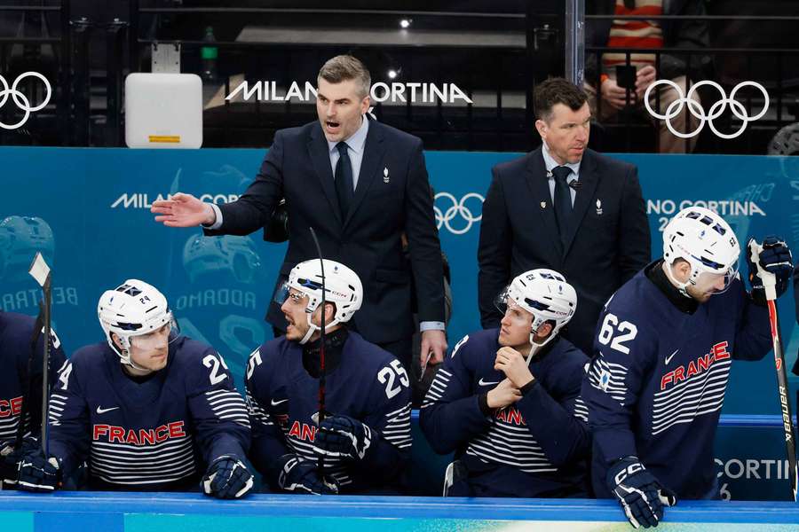 Yorick Treille (vlevo) vedl Francii i na ZOH v Miláně.