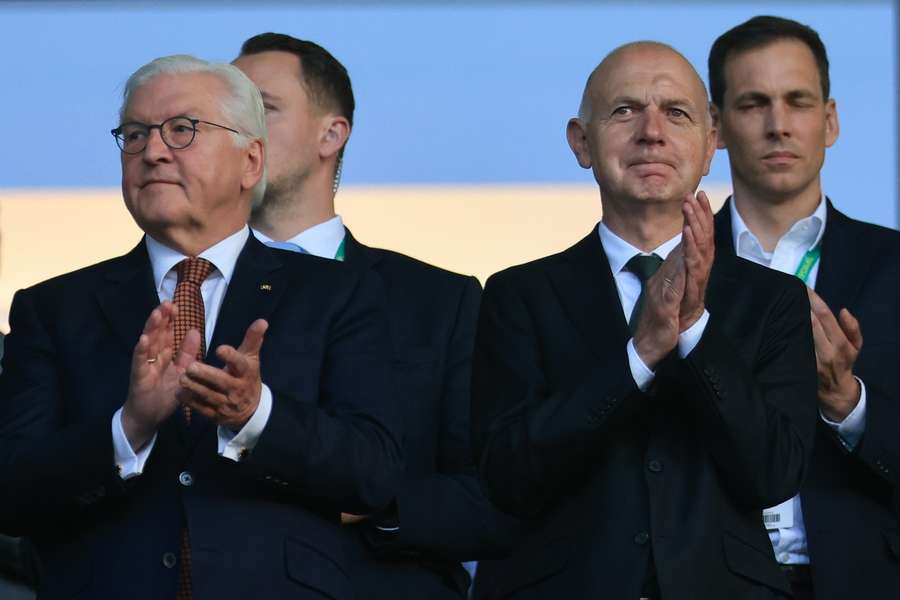 Bernd Neuendorf (re.) und Bundespräsident Steinmeier (li.)