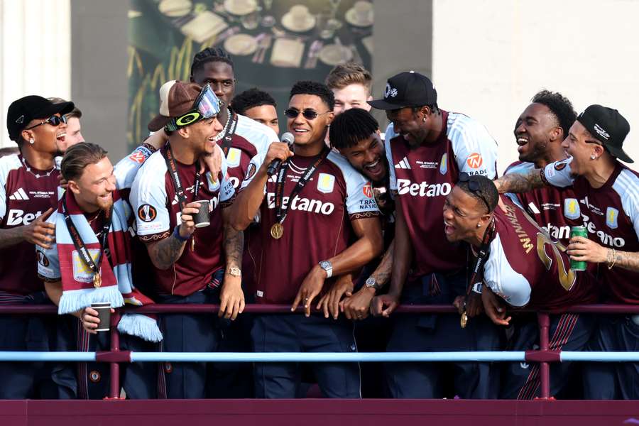Birmingham fête les joueurs d'Aston Villa vainqueurs de la Ligue Europa