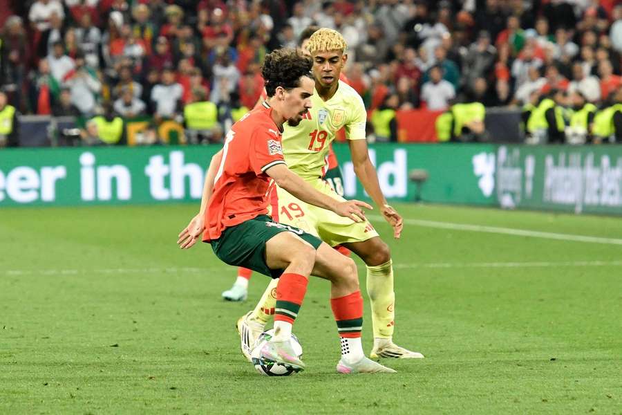 Vitinha (v.) gewann mit Portugal das Nations-League-Endspiel gegen Spanien im Juni 2025. Vitinha (v.) gewann mit Portugal das Nations-League-Endspiel gegen Spanien im Juni 2025.