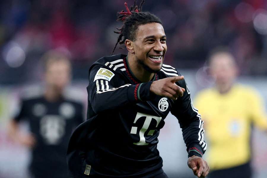 Olise brilhou em RB Leipzig 1x5 Bayern de Munique