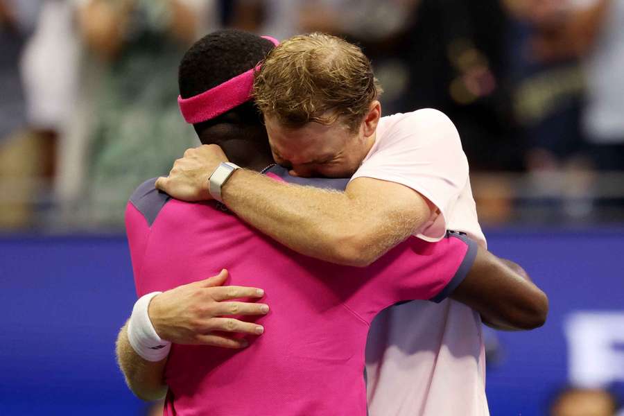 Tiafoe a Michelsen po vzájomnom zápase. Tiafoe a Michelsen po vzájomnom zápase.