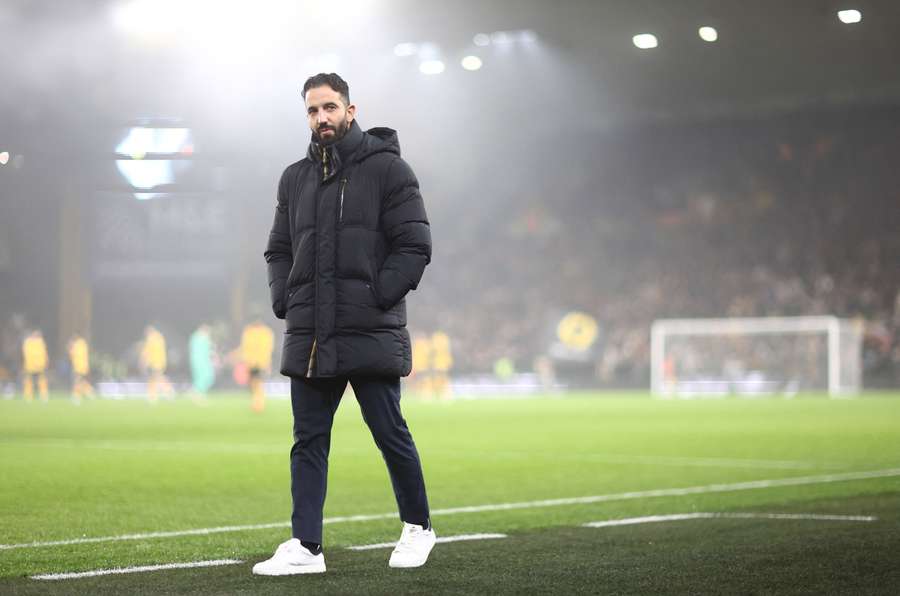 Rúben Amorim, entrenador del Manchester United, en el Molineaux