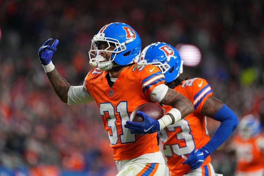 Denver Broncos beat the Super Bowl champion Seattle Seahawks