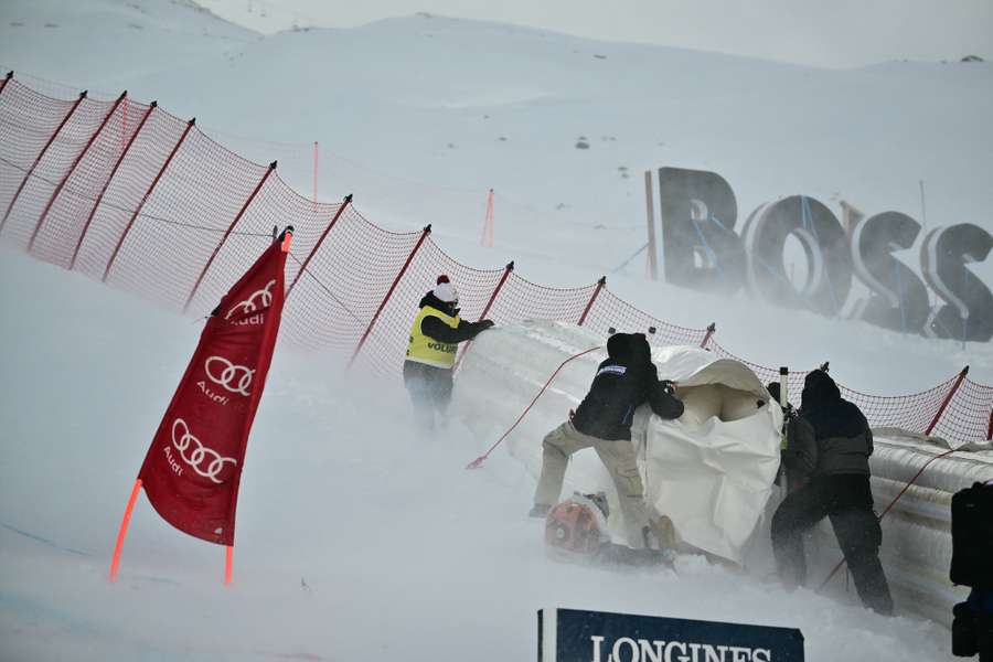 Strong winds batter Zermatt-Cervinia causing the cancellation of the women's World Cup downhill