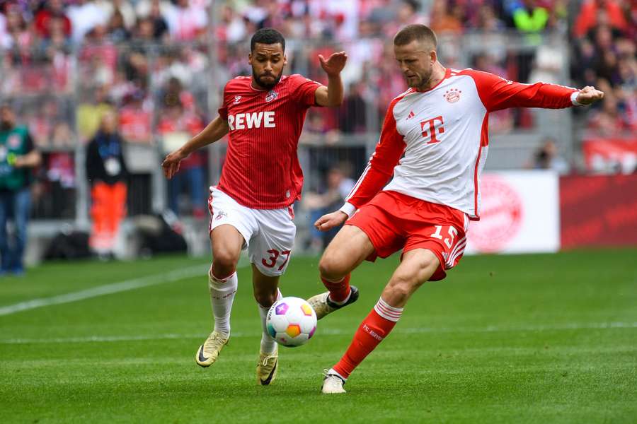 Eric Dier on the ball for Bayern