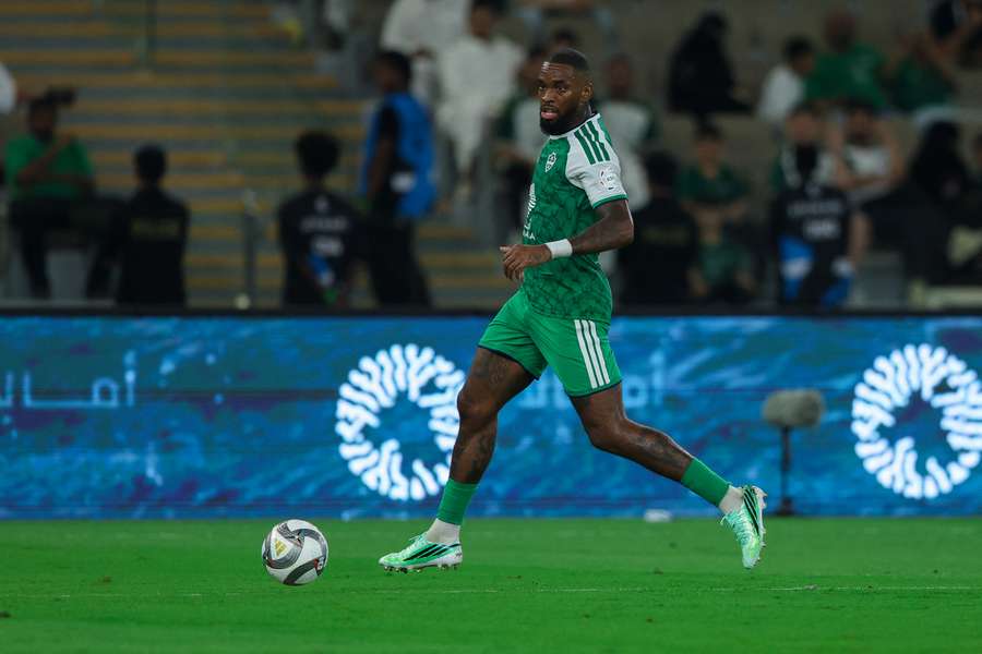 Ivan Toney abriu o marcador para o Al Ahli