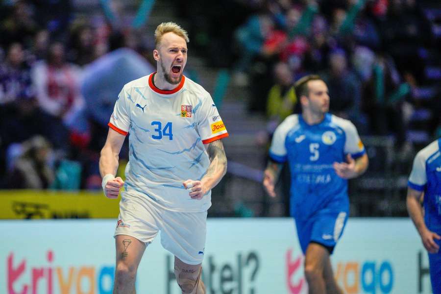 Dominik Solák se raduje z gólu v zápase s Ukrajinou.