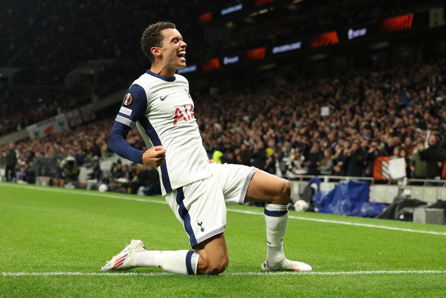 Tottenham's Brennan Johnson celebrates after scoring the opening goal 