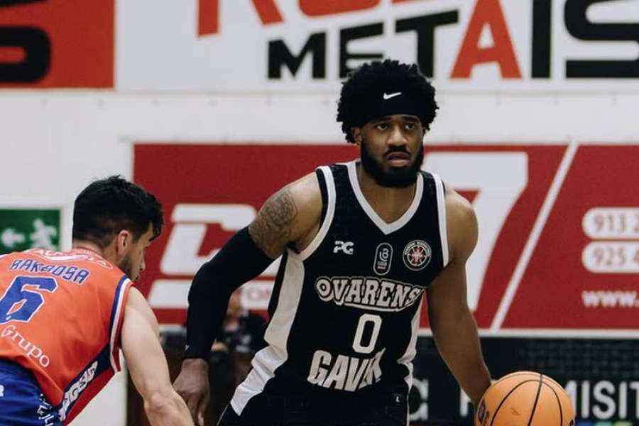 Jogo entre Ovarense e Oliveirense teve 11 expulsões e confrontos dentro e fora da quadra