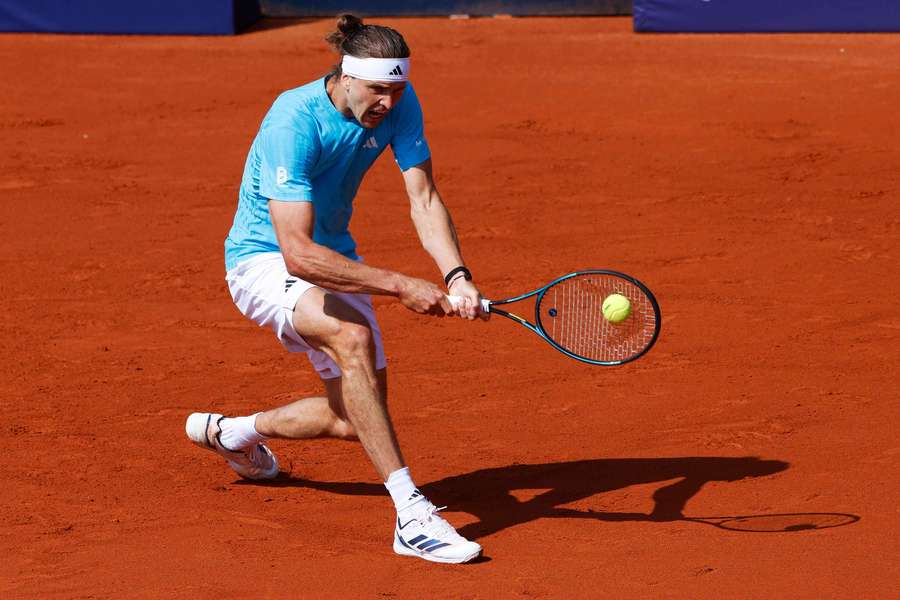 Alexander Zverev hits a backhand Alexander Zverev hits a backhand