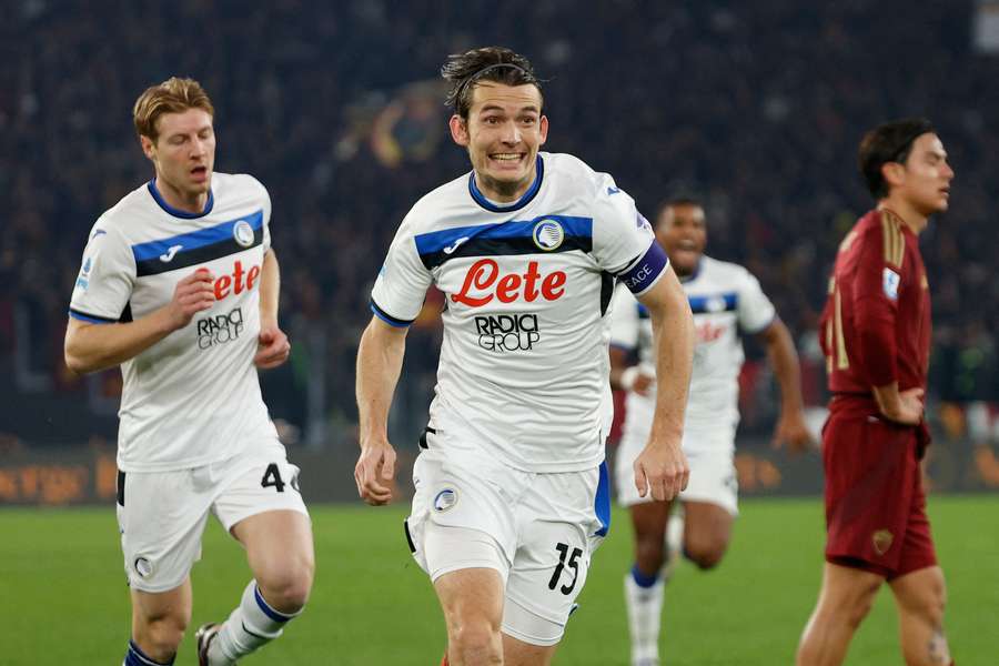 Pierwszą bramkę zdobył Marten De Roon