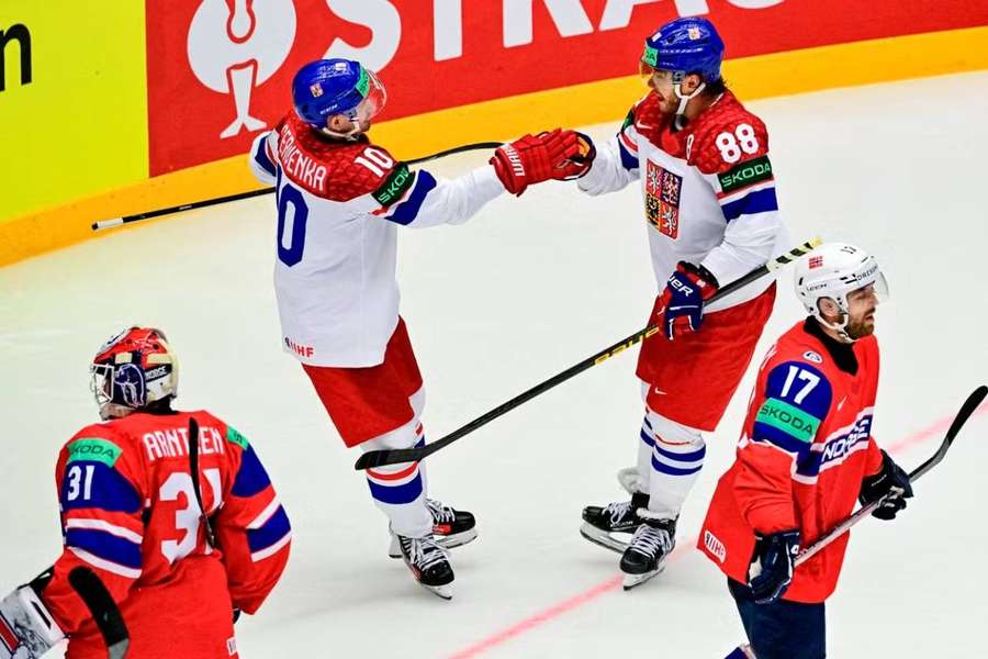 Česko vyhrala oba úvodné zápasy na šampionáte.