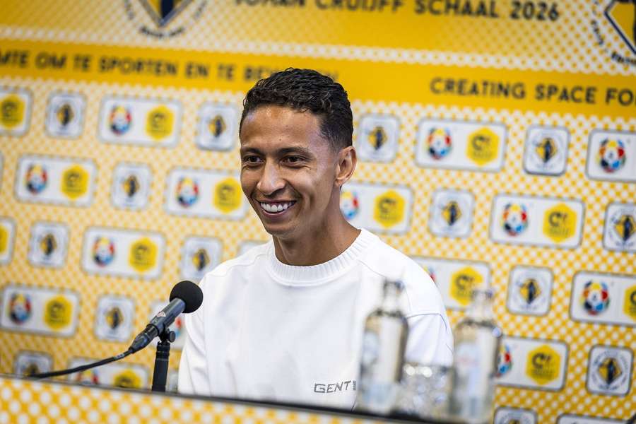 Mauro Junior during Friday's press conference for the Johan Cruyff Shield Mauro Junior during Friday's press conference for the Johan Cruyff Shield