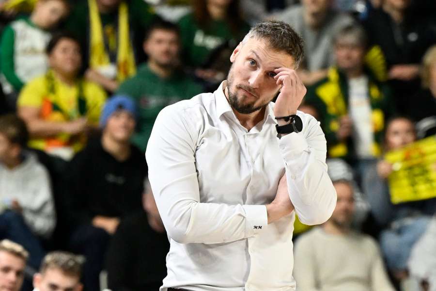 Tréner Levíc Madzin. 