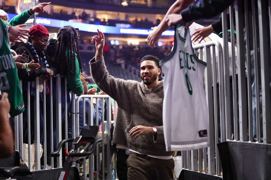 Tatum, aclamado por el público