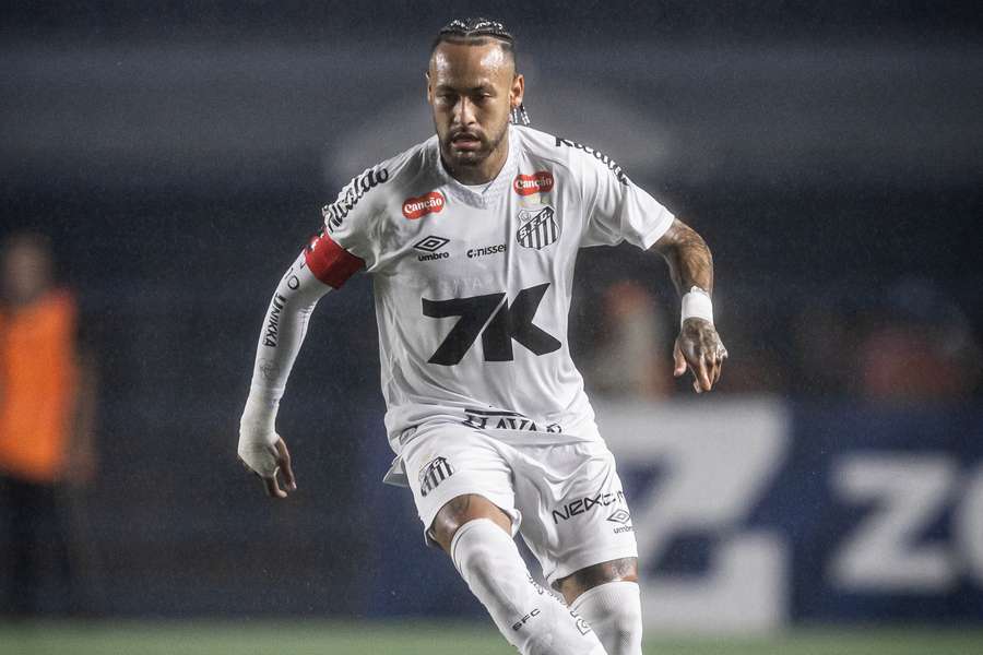 Neymar voltará ao Brasileirão contra o Flamengo Neymar voltará ao Brasileirão contra o Flamengo