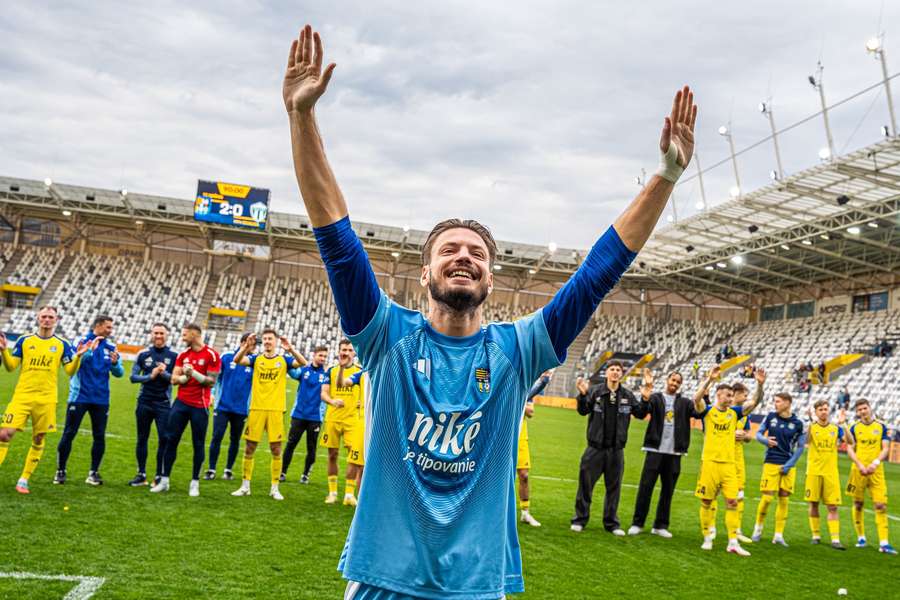 Dabrowski si doma udržal nulu.