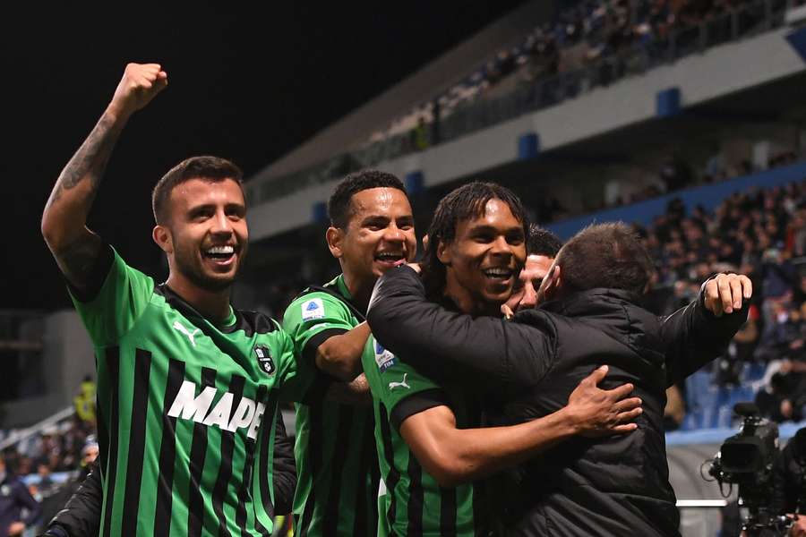 Sassuolo players celebrating a goal