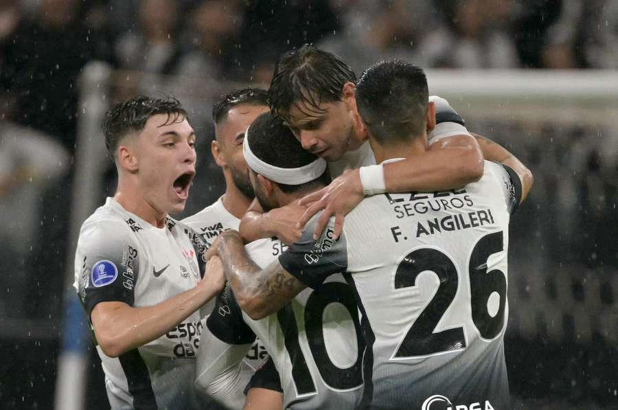 Corinthians celebra su victoria