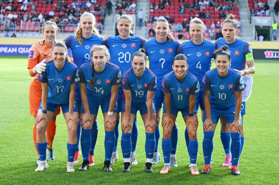 Archívna fotografia Sloveniek z kvalifikácie v roku 2024.