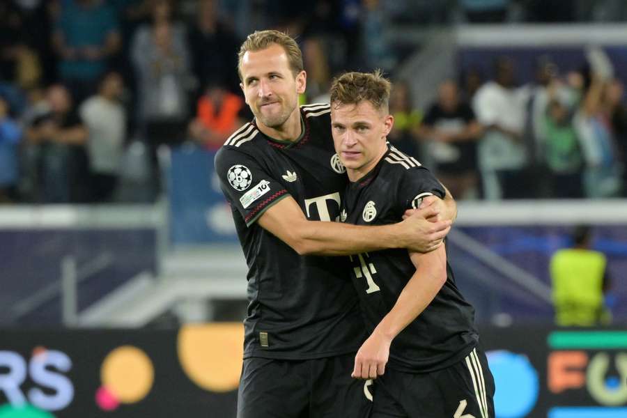 Joshua Kimmich und Harry Kane beim Spiel gegen Pafos.