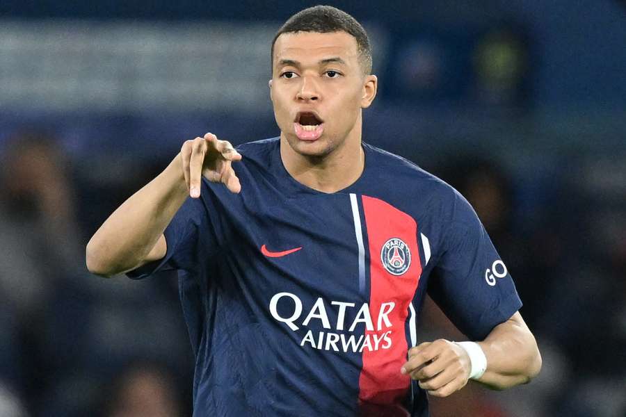 Mbappé hopes to beat Barcelona to keep dreaming of Champions League glory