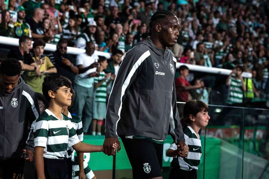 Ibrahima Ba está de regresso após lesão Ibrahima Ba está de regresso após lesão