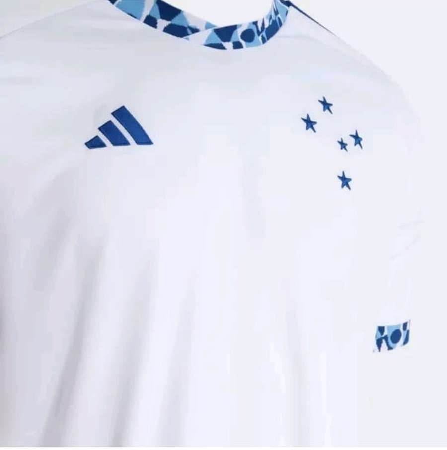 Detalhes do novo uniforme do Cruzeiro