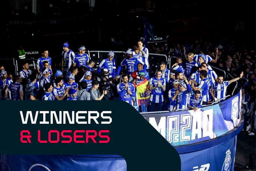 Il Porto festeggia dopo il titolo conquistato al Dragão