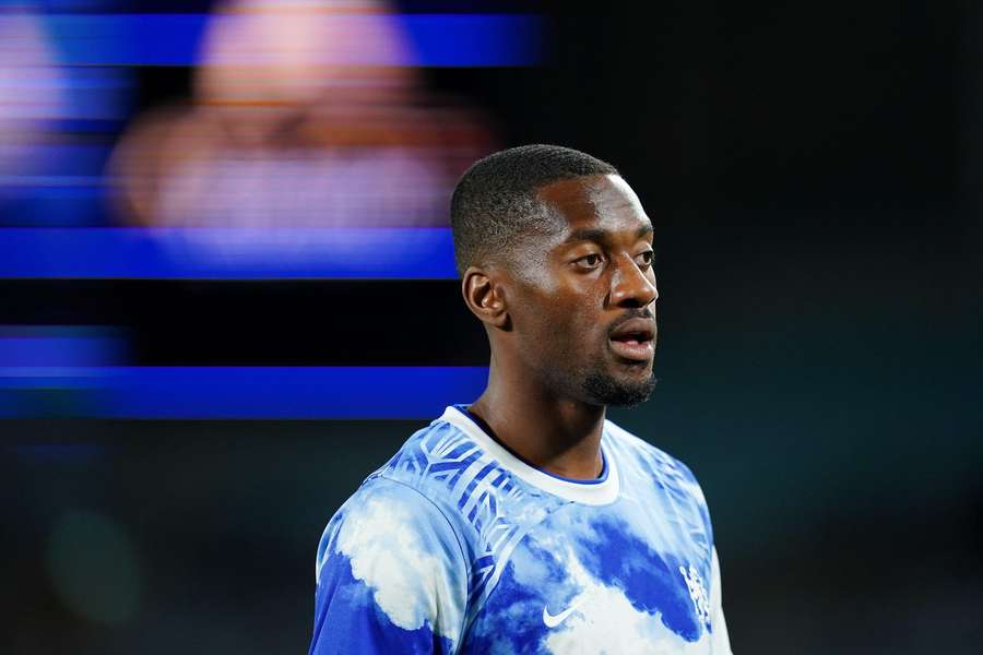 Tottneham reach agreement to sign Tosin Adarabioyo from rivals Chelsea Tottneham reach agreement to sign Tosin Adarabioyo from rivals Chelsea