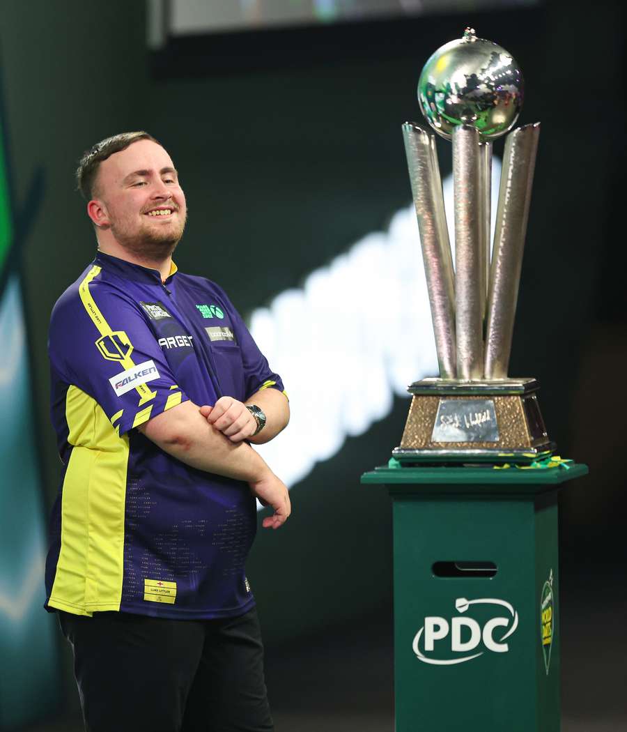 Luke Littler gewann die Darts-WM 2025.