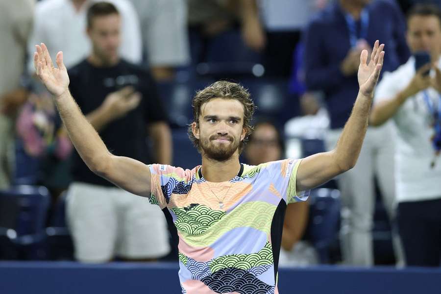 Tomáš Macháč může večer poprvé postoupit do čtvrtfinále grandslamu.