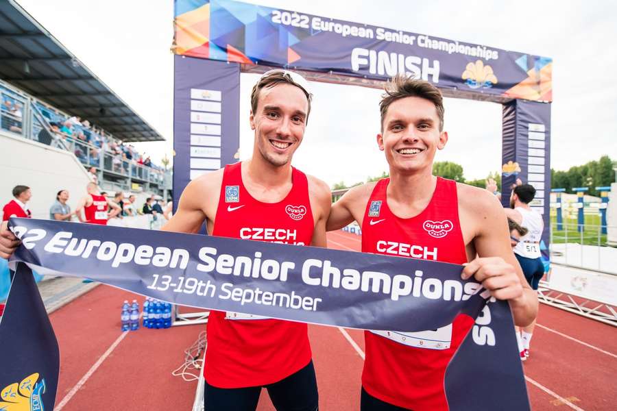 Moderní pětibojaři Kuf s Vlachem mají evropský titul ve štafetě.