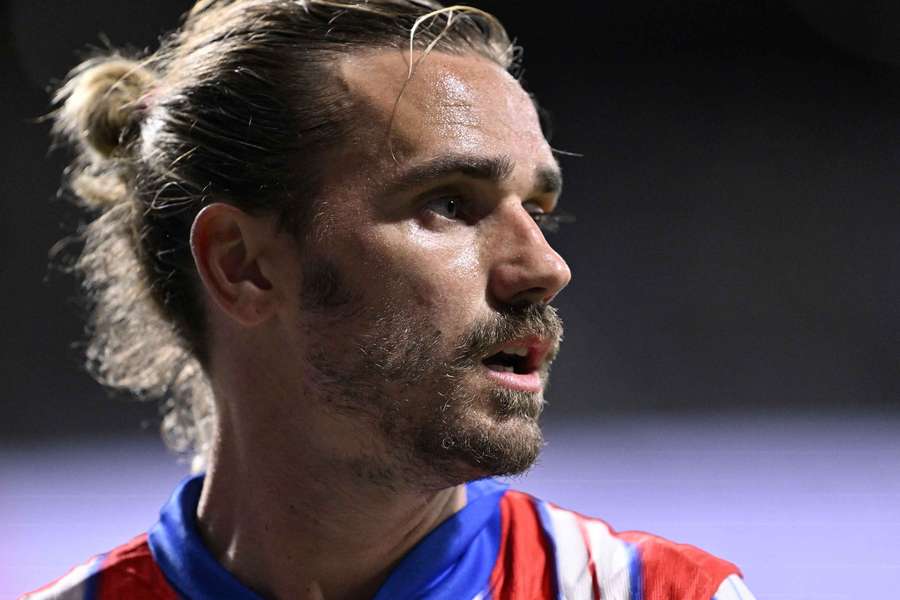 Atlético de Griezmann tenta se aproximar dos líderes
