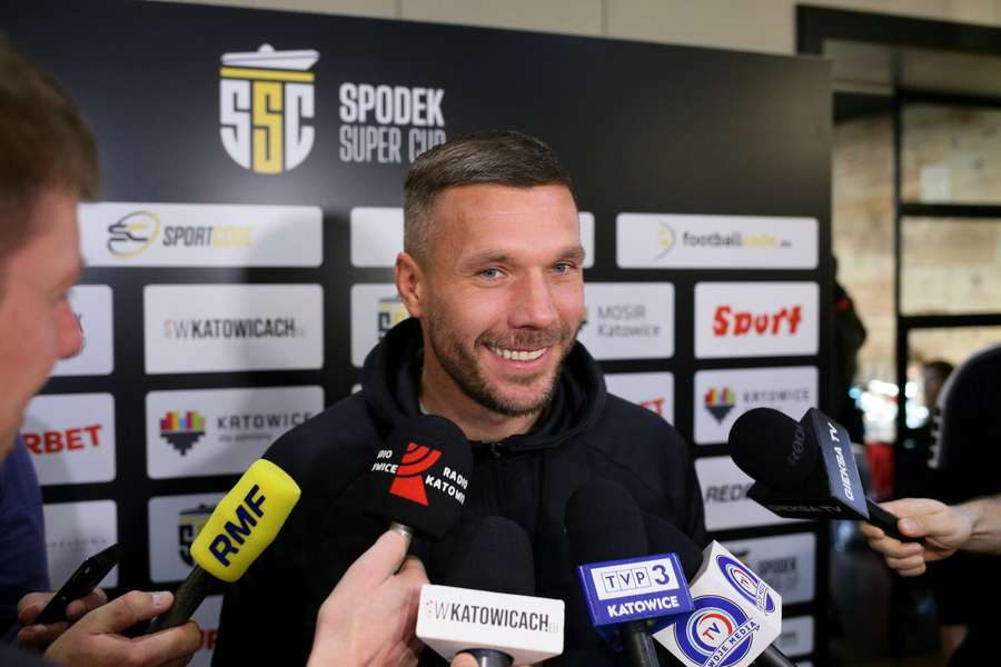 Lukas Podolski: kocham grę w hali, liczę, że przyjdzie dużo kibiców