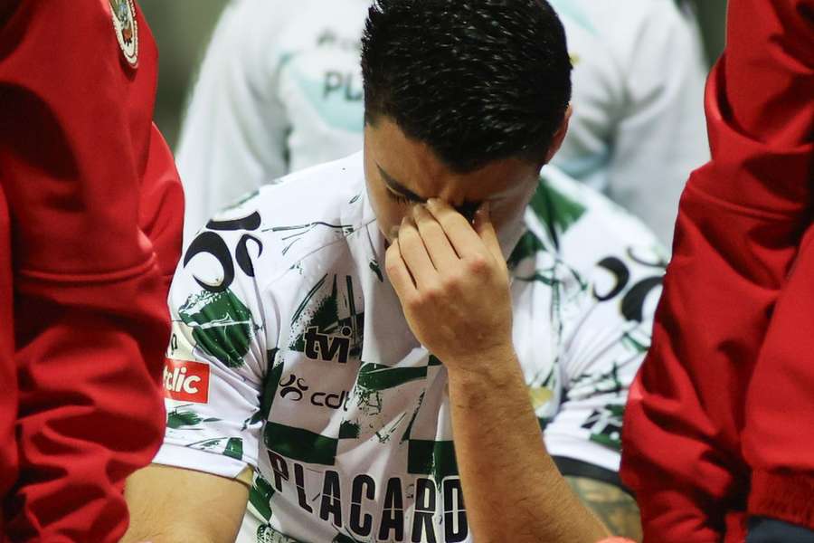 Vasco Sousa lesionou-se diante do Benfica Vasco Sousa lesionou-se diante do Benfica