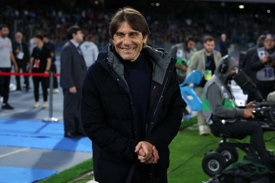 Conte fez história com título italiano pelo Napoli Conte fez história com título italiano pelo Napoli